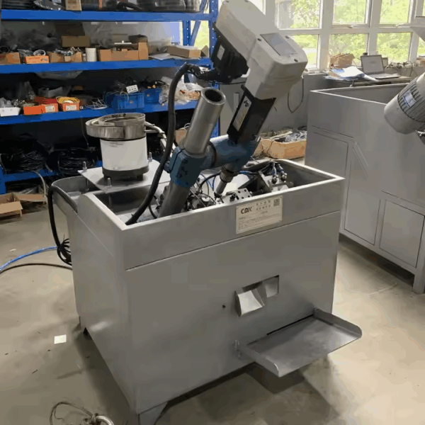 Automatic Feeding Non-Standard Nuts Tapping Machine With Vibrating Bowl SCJNT1 - Image 3