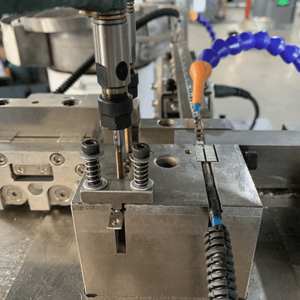 T-type Automatic Drilling Tapping Machine For Standard Workpiece Hardware SCJTD1 - Image 8