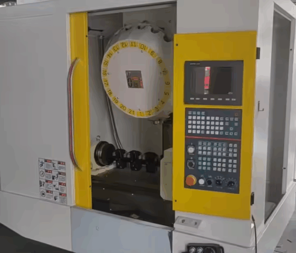 BT30 SYNTEC System High Speed Turret Drilling and Tapping Machine Machining Center SCJT600/700-21T - Image 4