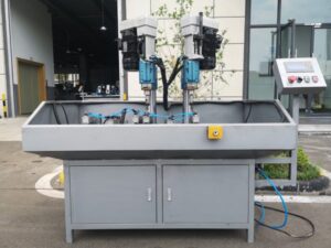 Slide Table Drilling Tapping Machine With Multi Spindle Head