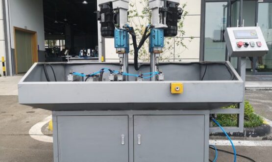 Slide Table Drilling Tapping Machine With Multi Spindle Head