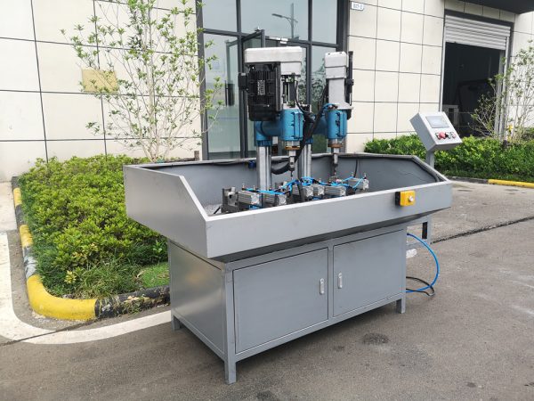 Slide Table Drilling Tapping Machine With Multi Spindle Head