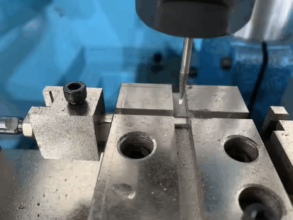 Vibrator Feeding Fully automatic T-type Drilling Tapping Machine For Metal Parts SCJTD2 - Image 6