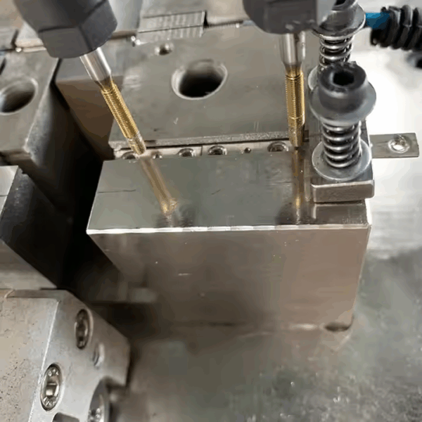 Vibrator Feeding Fully automatic T-type Drilling Tapping Machine For Metal Parts SCJTD2 - Image 14