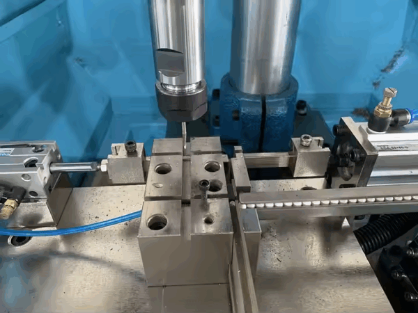 Vibrator Feeding Fully automatic T-type Drilling Tapping Machine For Metal Parts SCJTD2 - Image 7